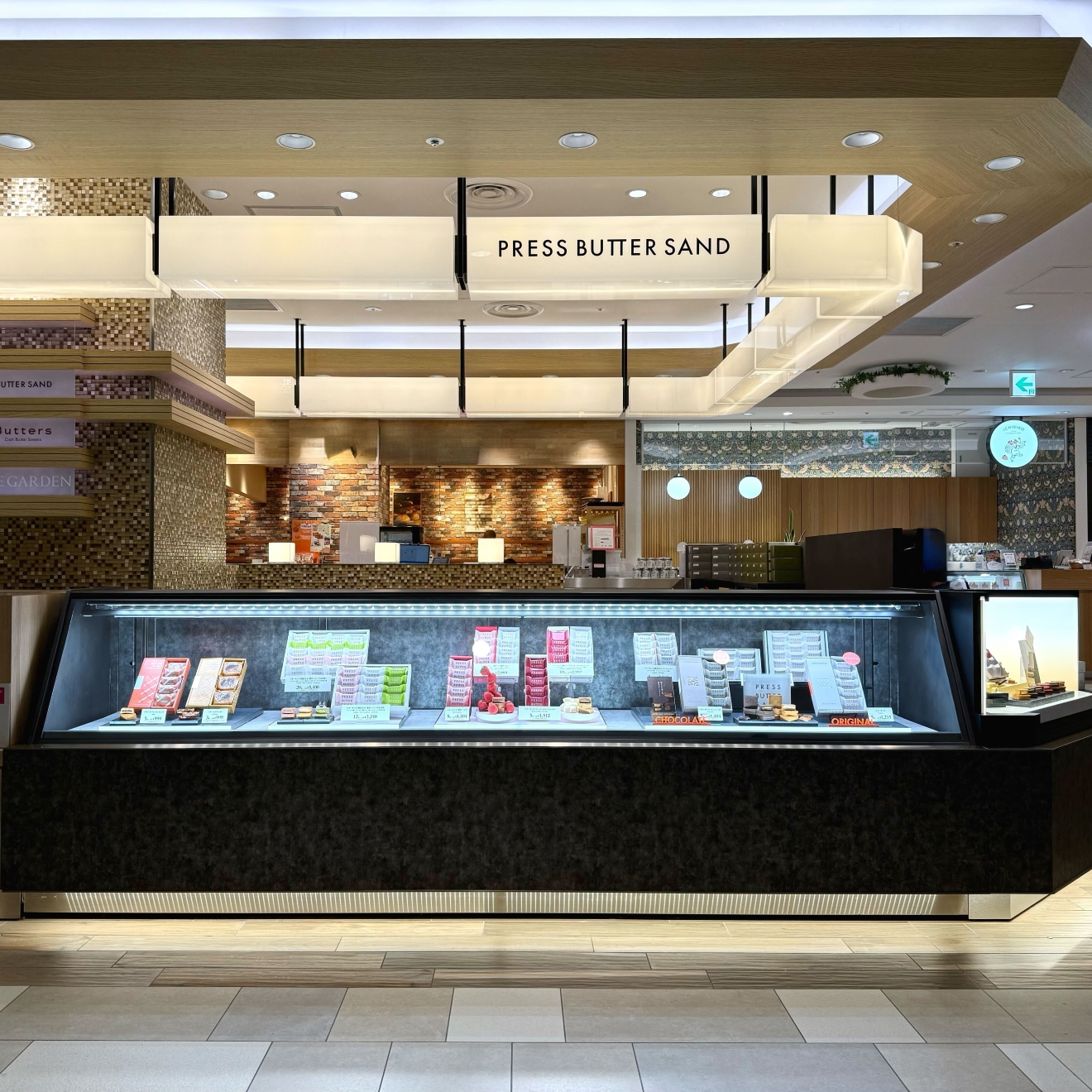 PRESS BUTTER SAND エスパル仙台店