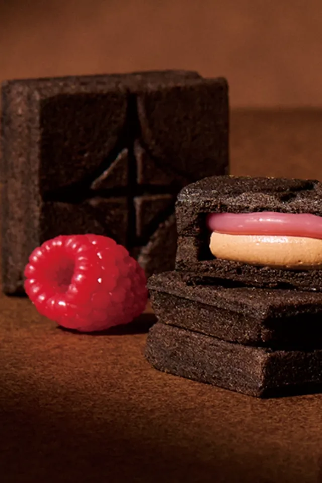 Gallery Image Bottom Right Hover