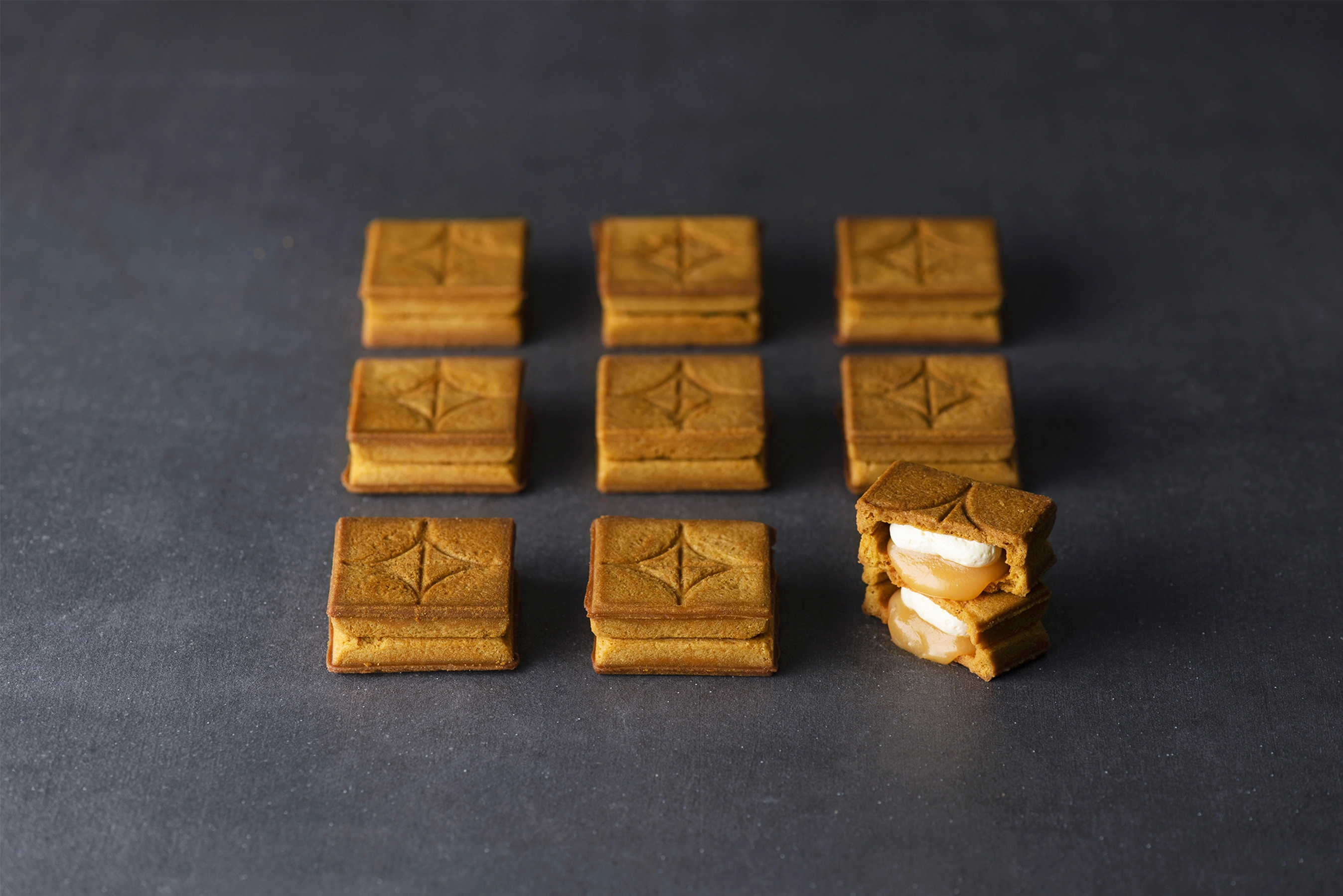 PRESS BUTTER SAND 商品